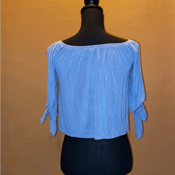Sky & Sparrow cold shoulder top, size xs - Picture 2 of 4